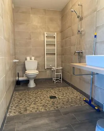 Bord A Bord ホテル