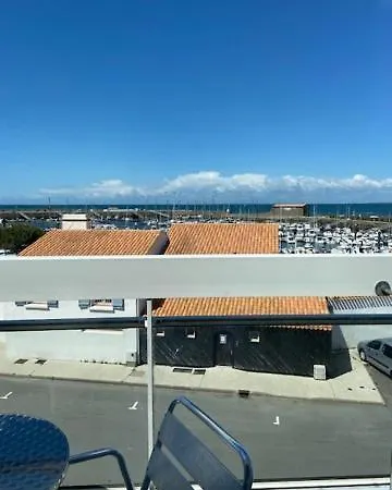 Bord A Bord ホテル 2*