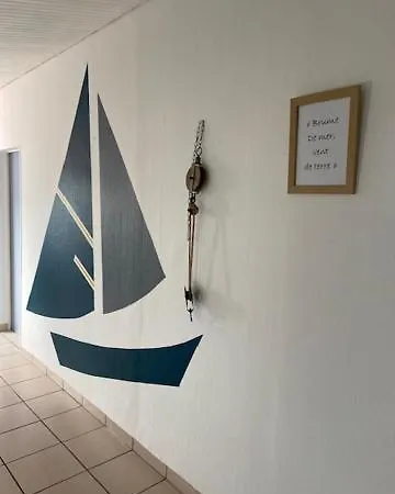 ホテル Bord A Bord ノワールムーティエ