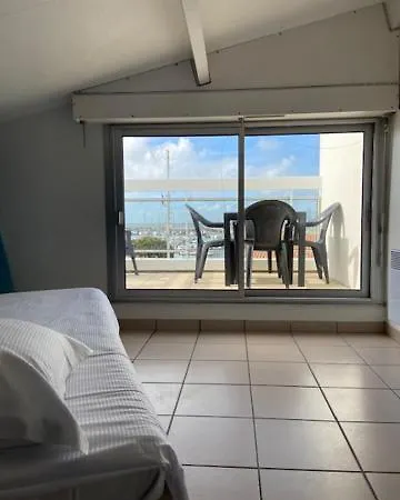 Bord A Bord 2* ノワールムーティエ