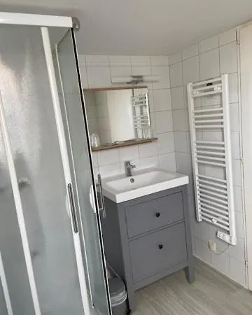 Bord A Bord ホテル 2*