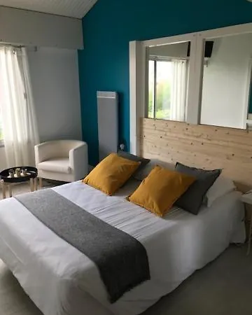 Bord A Bord ホテル