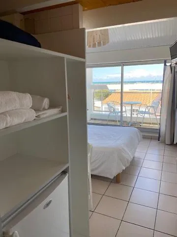 Bord A Bord Hotel 2*