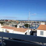 Bord A Bord Hotel