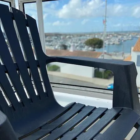 Bord A Bord Hotel 2*