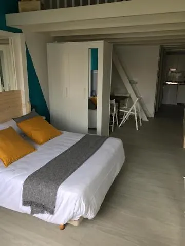 Bord A Bord 2* 누아르무티에 앙 릴