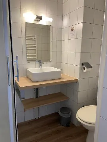 Bord A Bord 누아르무티에 앙 릴