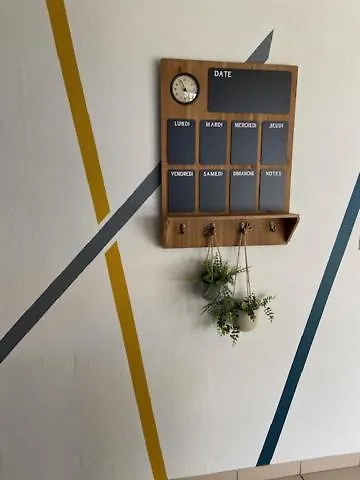 Bord A Bord 호텔 2*