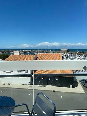 Bord A Bord ホテル 2*